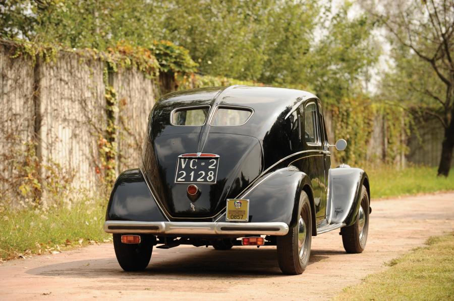  Lancia Aprilia Berlina Lusso 1947 года  (фото 5 из 5)